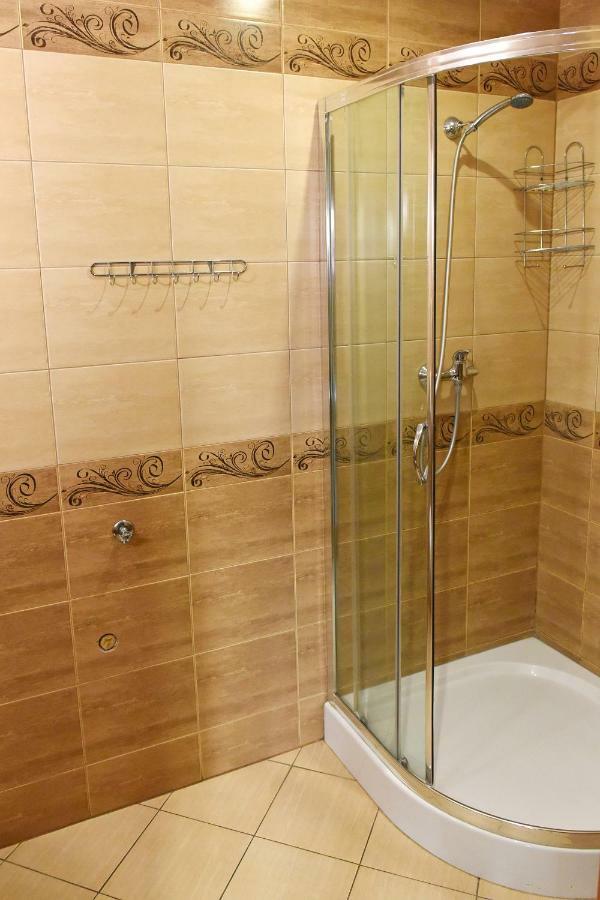 Apartament City, Clock Кросно Экстерьер фото